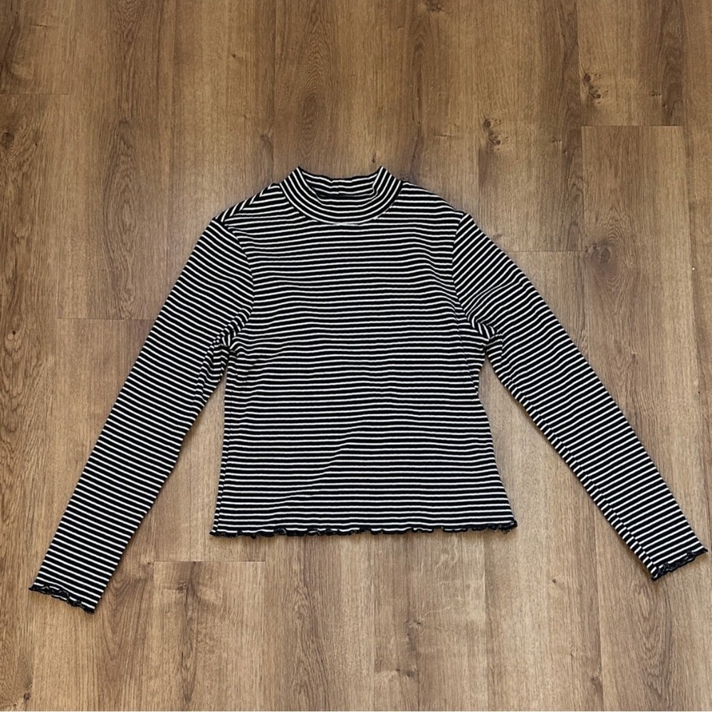 Whimsy + Row Black and White Striped Mock Neck Long Sleeve Top Size M
